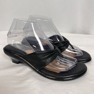 Born Børn Black Leather Thong Sandals Size 7 Comfort Boho Minimalist Chic